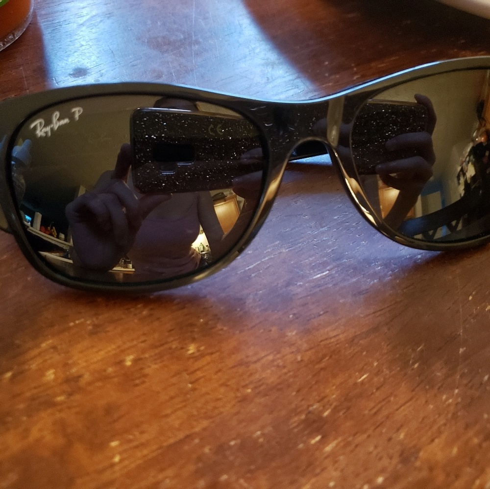 Raybans polarized